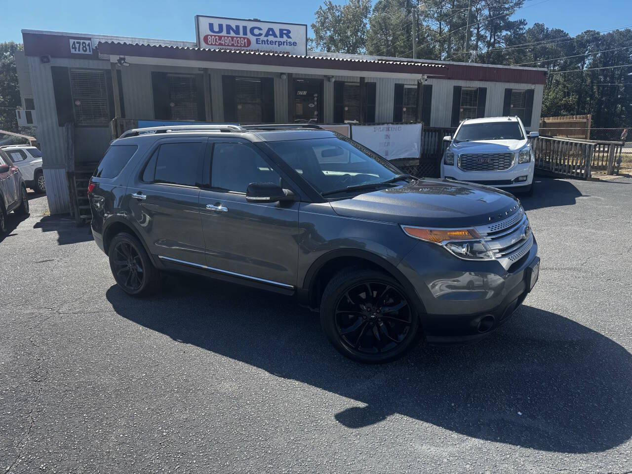 Used 2015 Ford Explorer XLT w/ Equipment Group 202A AWD/4WD image 10