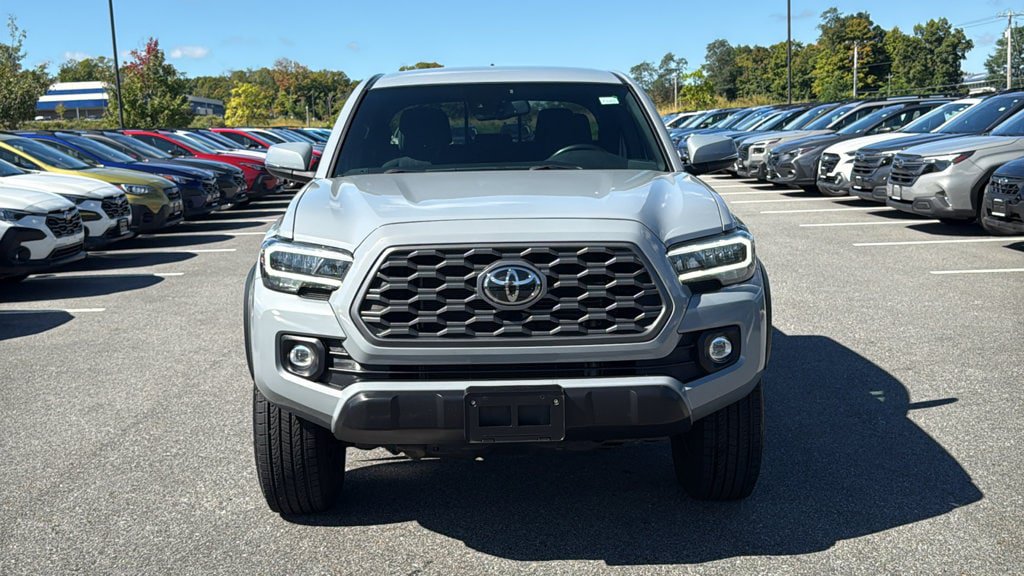 Used 2020 Toyota Tacoma TRD Off-Road AWD/4WD image 2