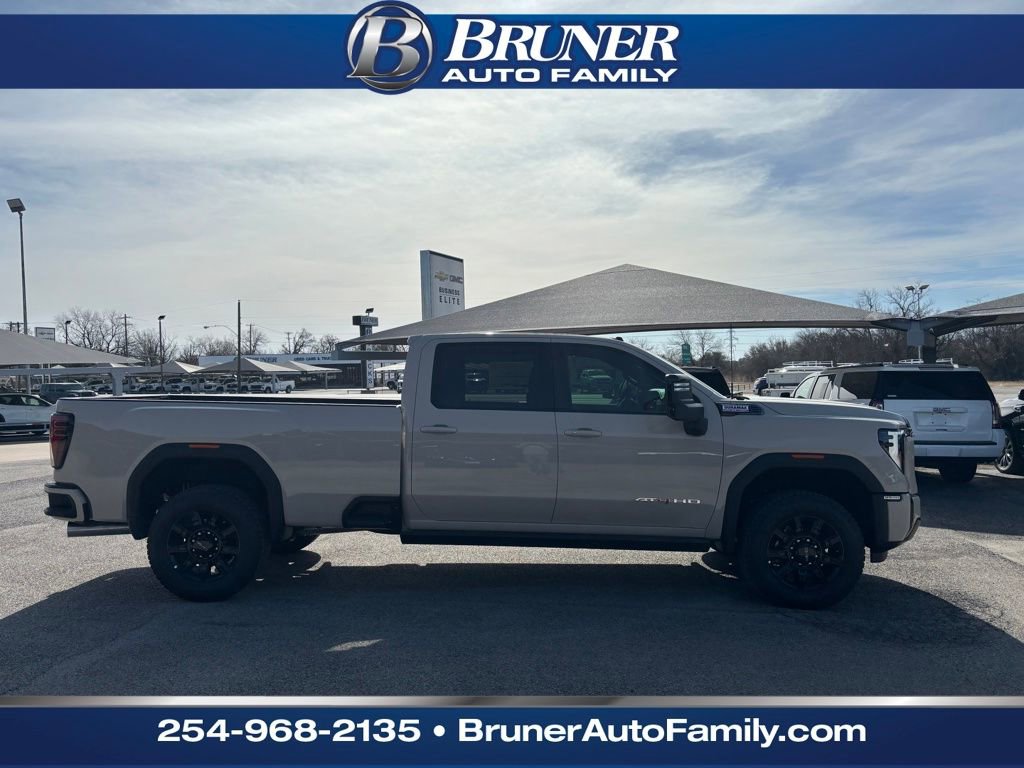 New 2026 GMC Sierra 3500 AT4 w/ AT4 Premium Plus Package image 4