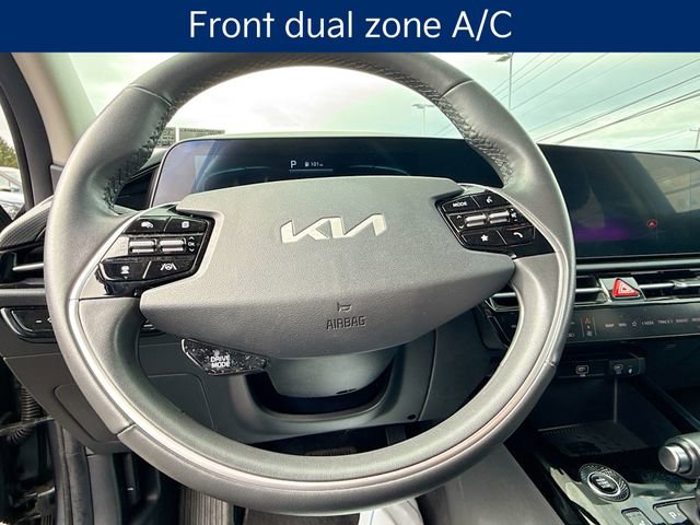 Certified 2023 Kia Niro EX image 14