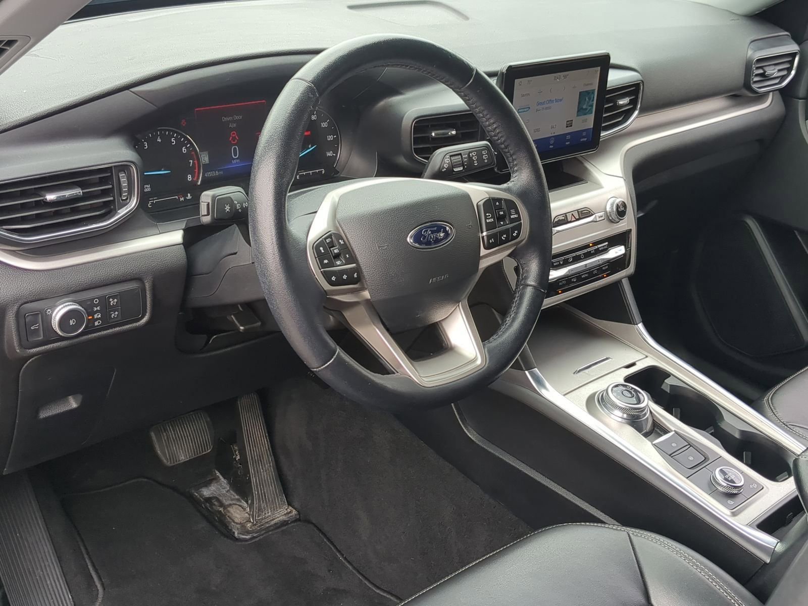 Certified 2022 Ford Explorer XLT w/ Equipment Group 202A image 14