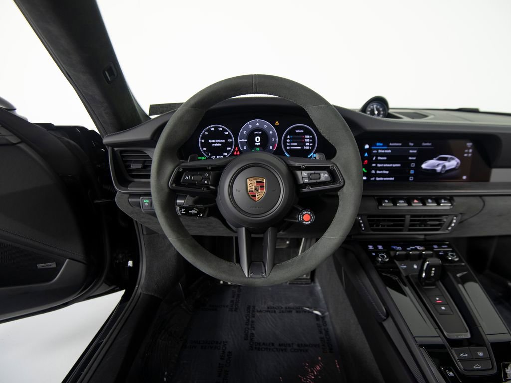 Certified 2025 Porsche 911 Carrera 4 GTS AWD/4WD image 18