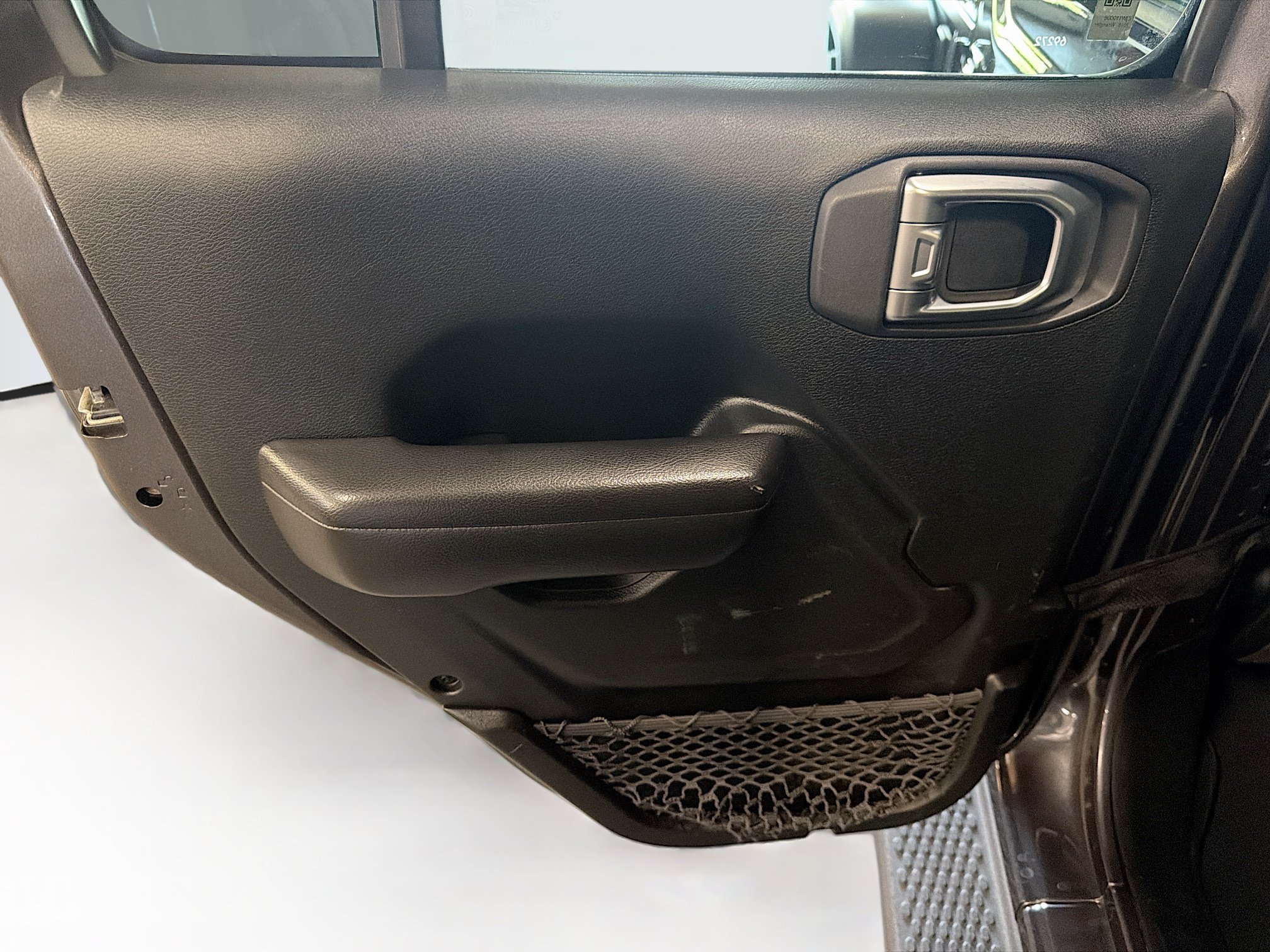 Used 2018 Jeep Wrangler Unlimited Sport S AWD/4WD image 24