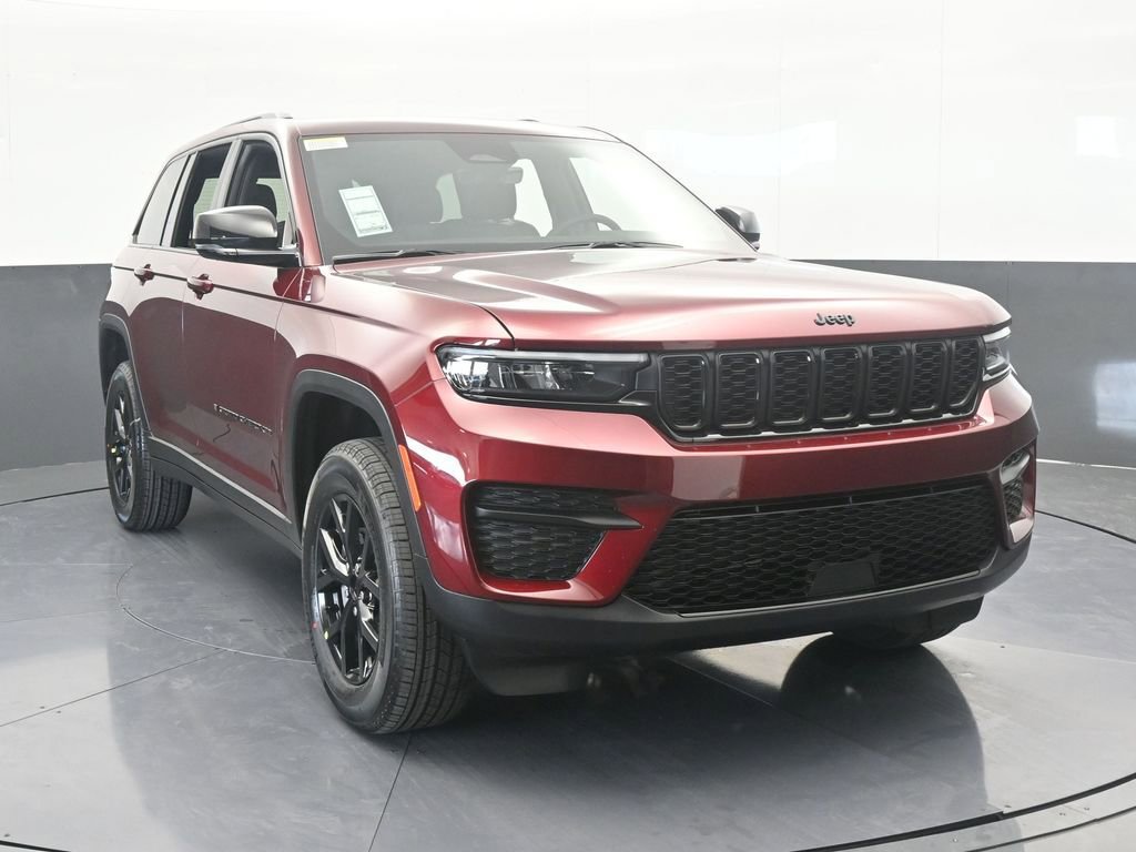 New 2025 Jeep Grand Cherokee Laredo image 9