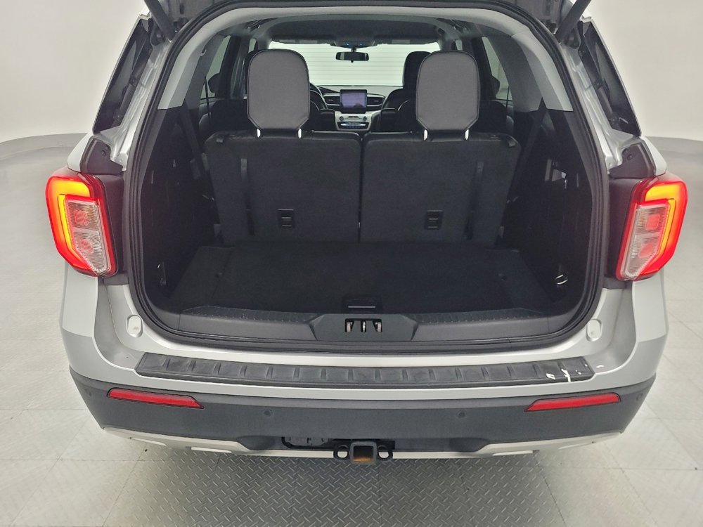 Used 2020 Ford Explorer XLT w/ Equipment Group 202A image 29