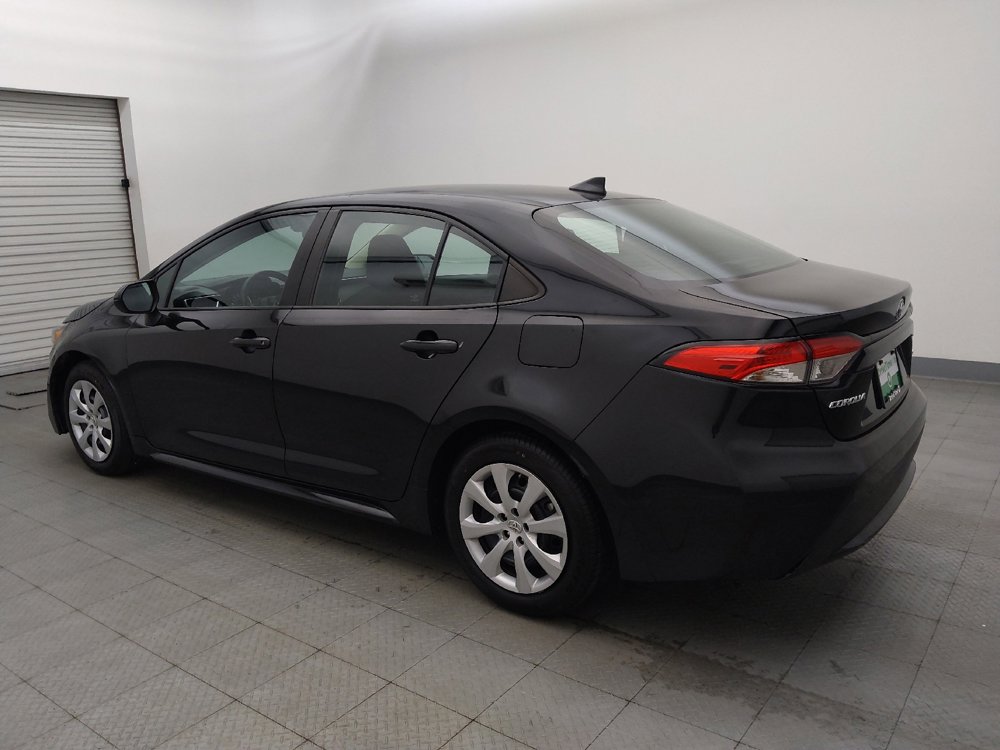 Used 2022 Toyota Corolla LE FWD image 3
