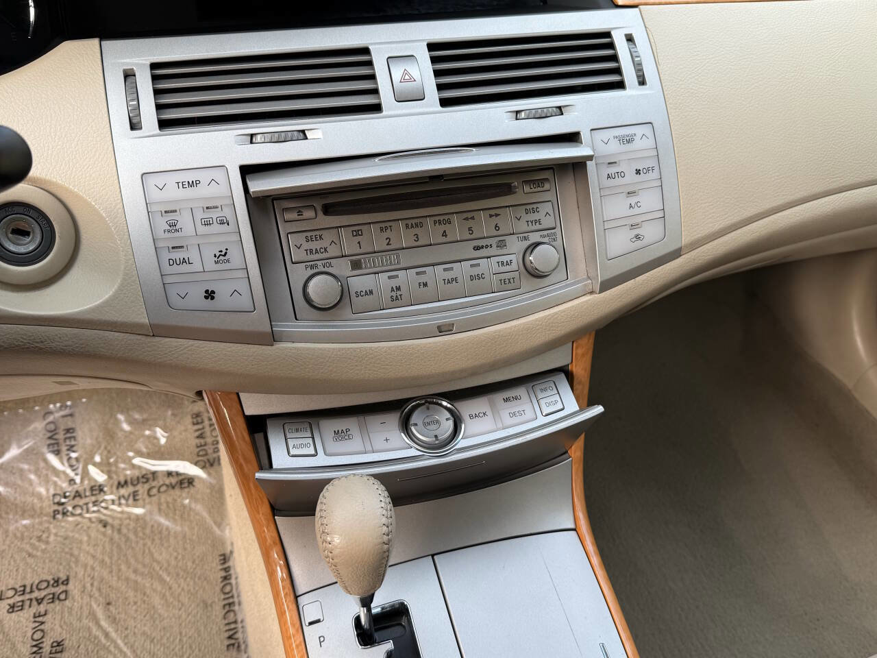 Used 2005 Toyota Avalon XLS image 44