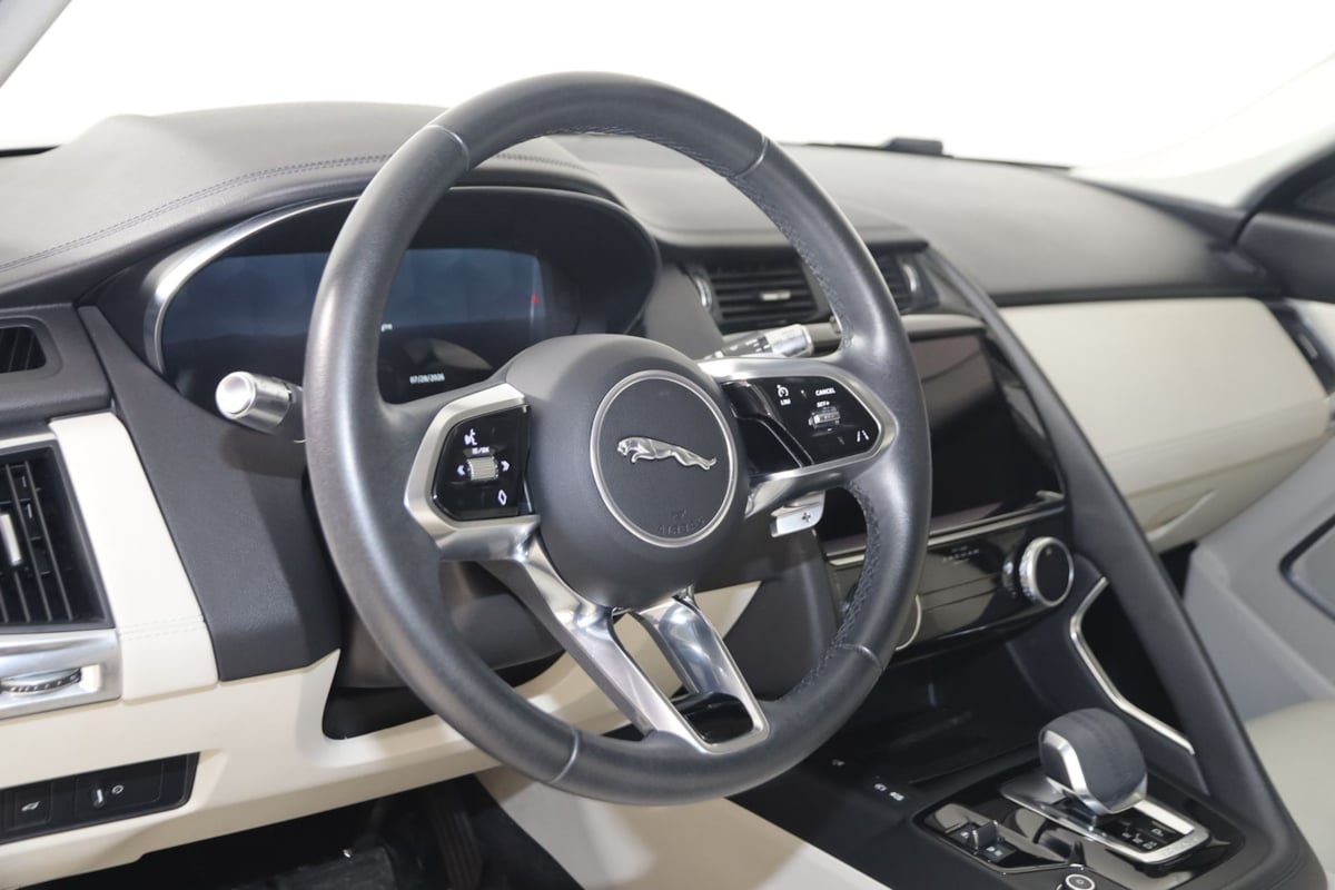 Used 2022 Jaguar E-PACE SE AWD/4WD image 6