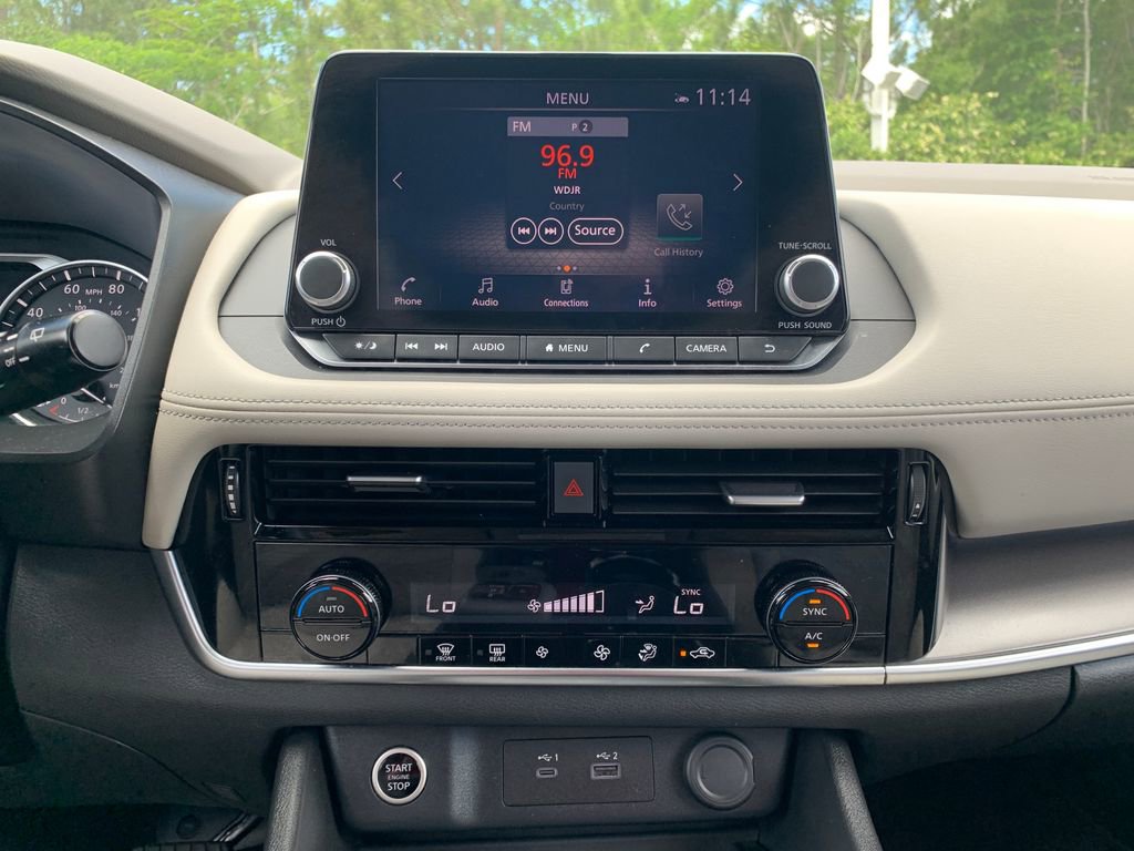Used 2022 Nissan Rogue SV FWD image 18
