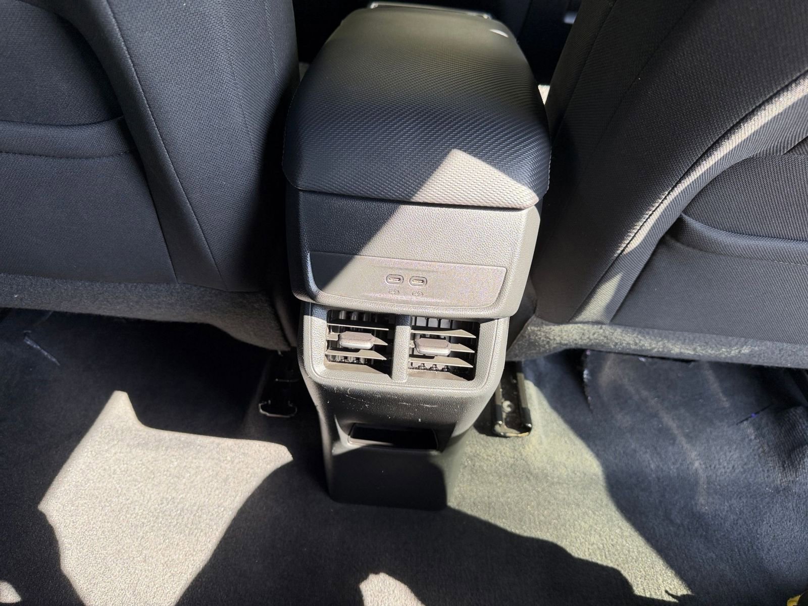 Used 2025 Chevrolet Equinox LT image 23