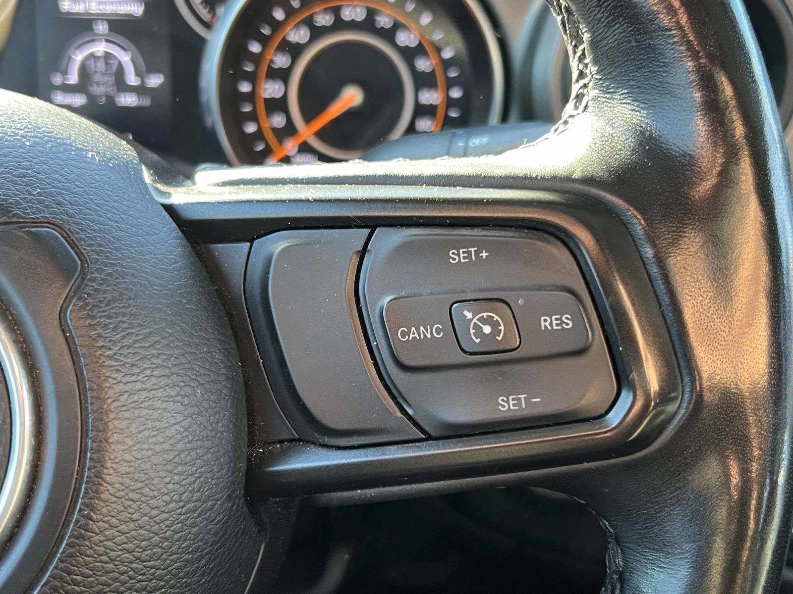 Used 2022 Jeep Gladiator Sport image 23