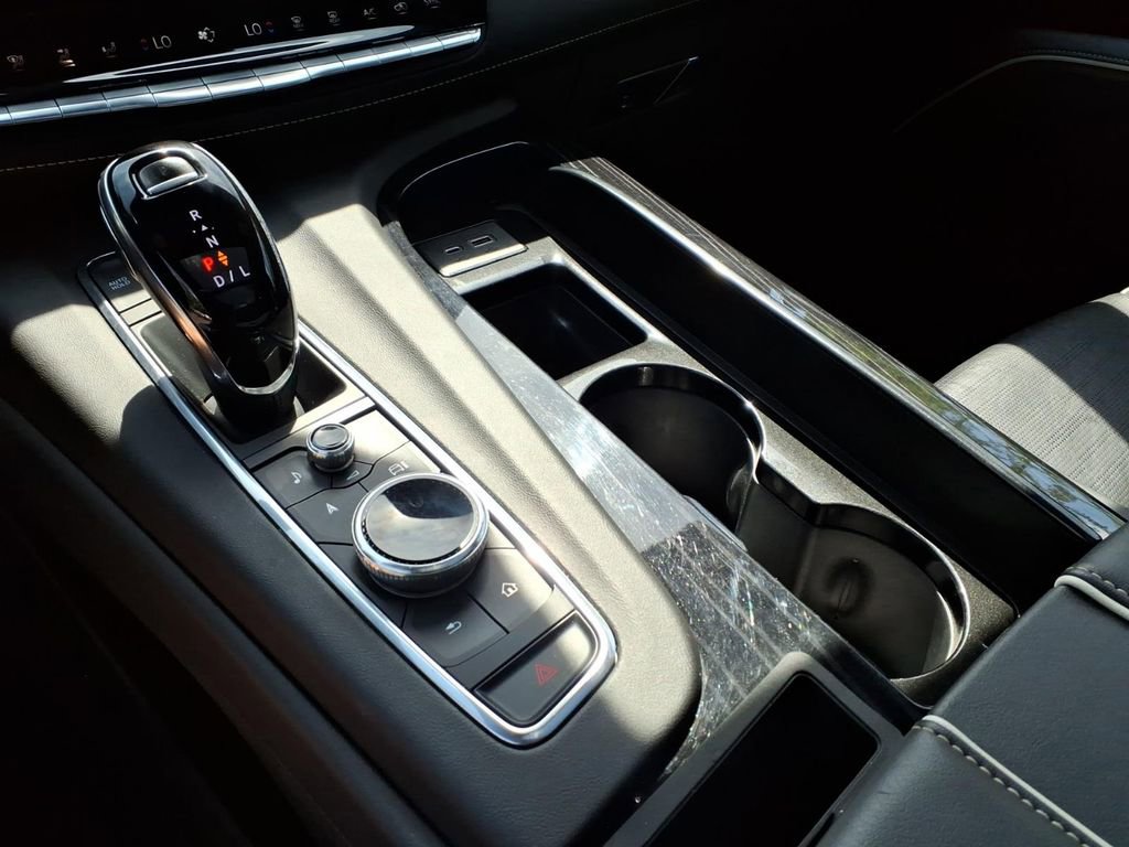 Certified 2022 Cadillac Escalade Sport w/ Touring Package AWD/4WD image 8
