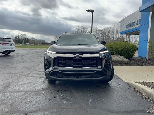 New 2026 Chevrolet Equinox ACTIV w/ Convenience Package III FWD image 2