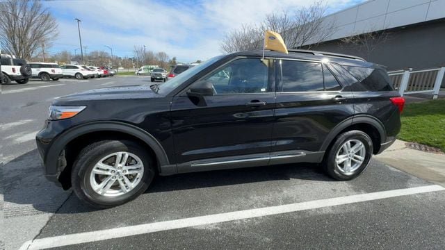 Used 2023 Ford Explorer XLT w/ Equipment Group 202A AWD/4WD image 6