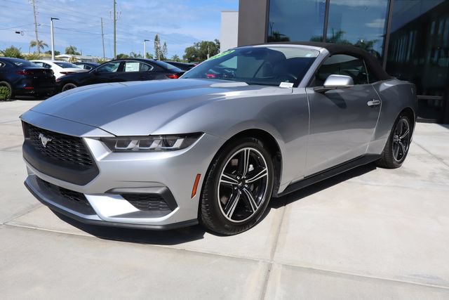 Used 2024 Ford Mustang Premium RWD image 8