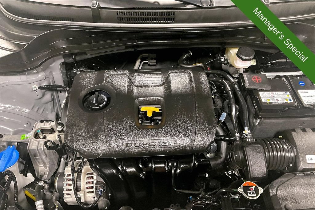 Used 2025 Kia Soul LX w/ LX Technology Package FWD image 38