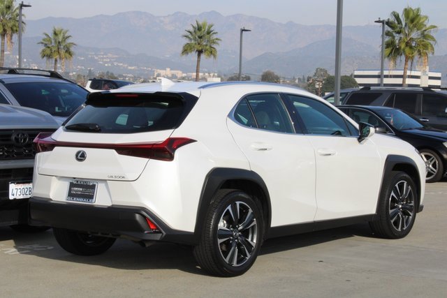 Used 2025 Lexus UX 300h FWD image 21