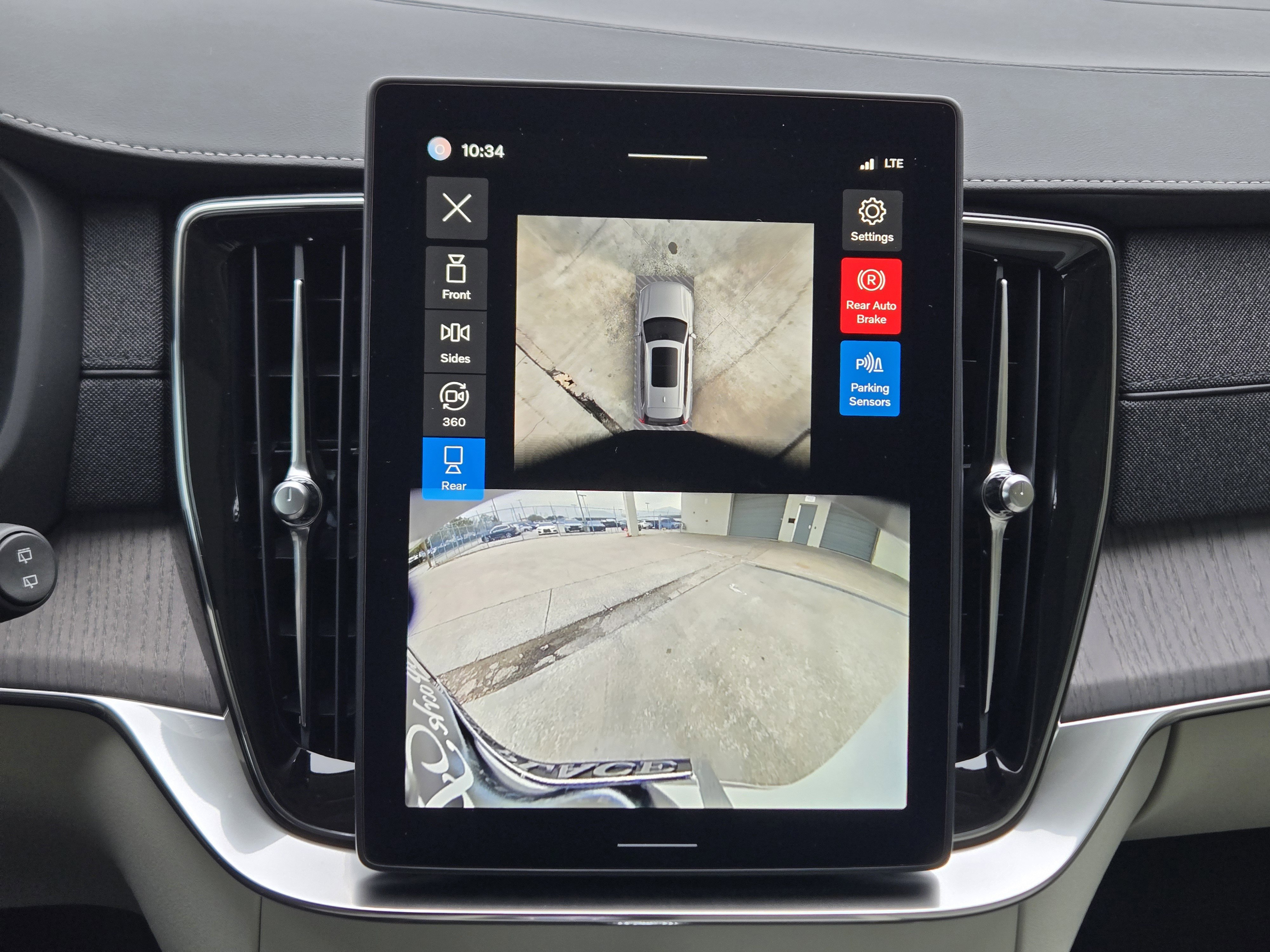 New 2026 Volvo XC90 B6 Ultra w/ Protection Package image 20