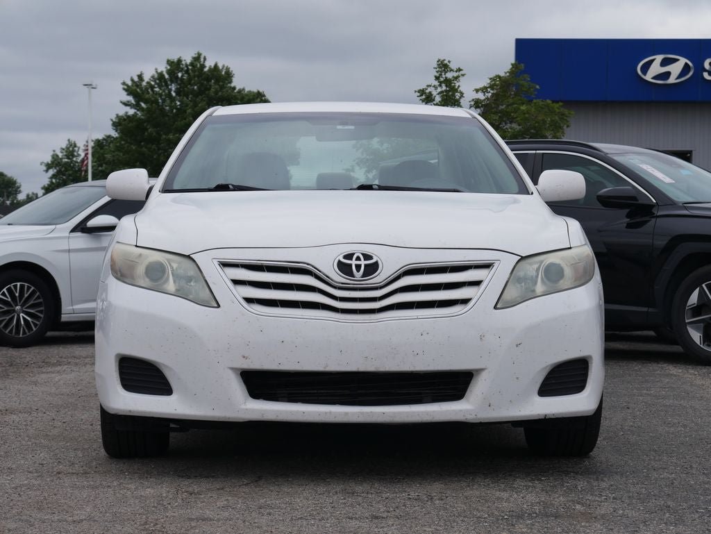 Used 2010 Toyota Camry FWD image 2