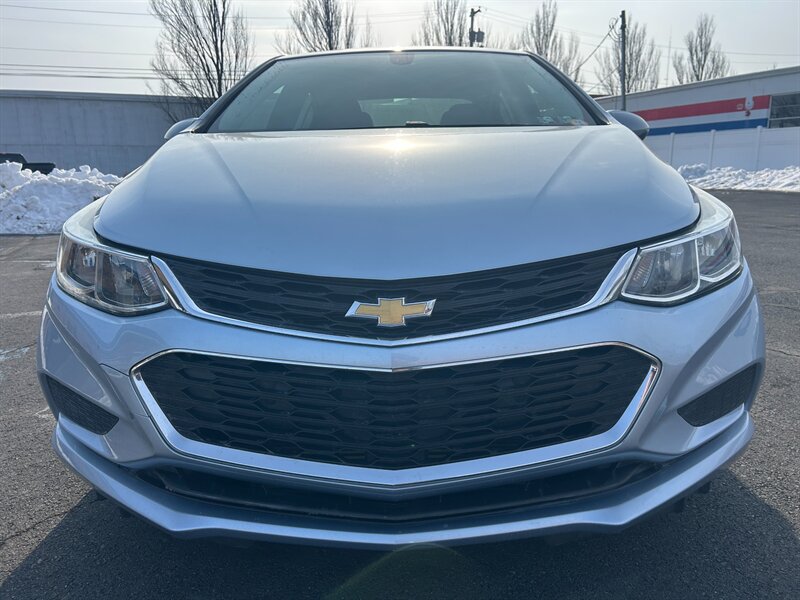 Used 2018 Chevrolet Cruze LS FWD image 8