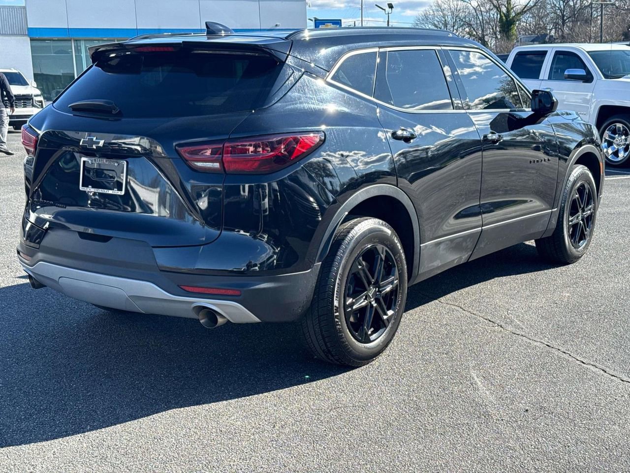 Used 2023 Chevrolet Blazer LT w/ Midnight/Sport Edition image 7