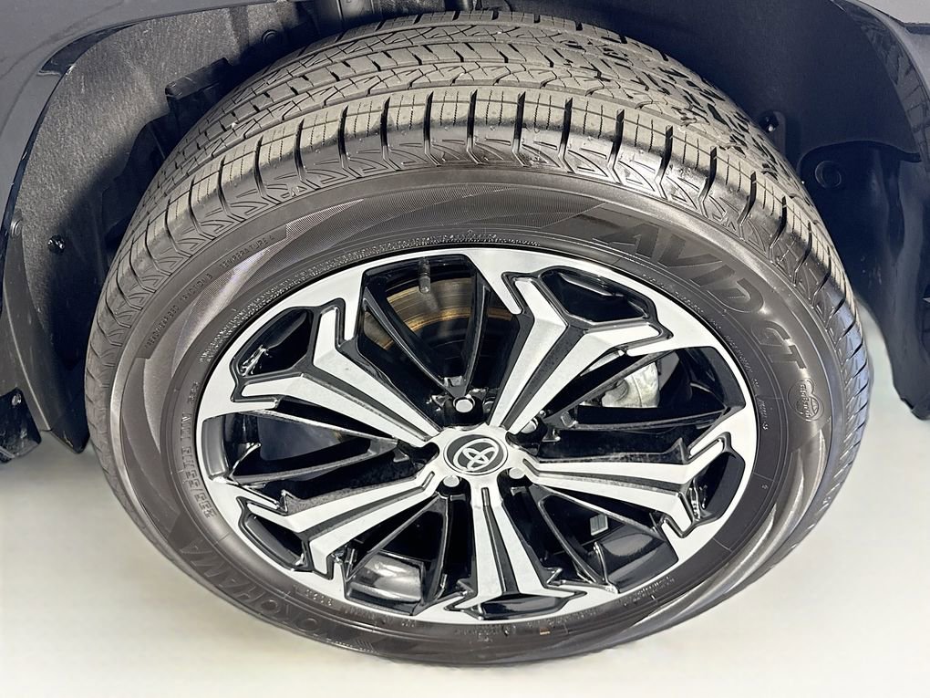 Used 2025 Toyota RAV4 XSE image 37