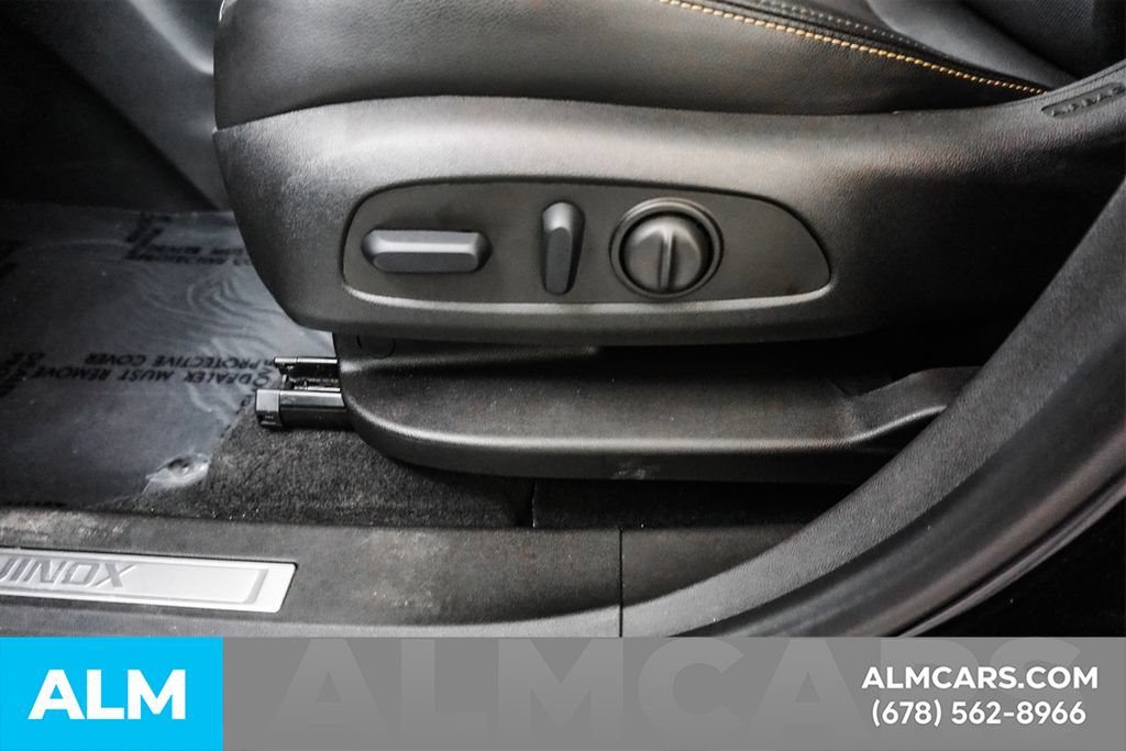 Used 2023 Chevrolet Equinox Premier FWD image 28