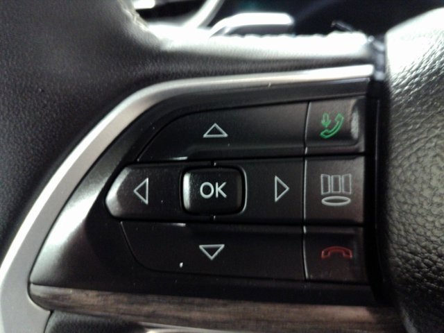 Used 2024 Jeep Grand Cherokee L Limited w/ Luxury Tech Group II image 36