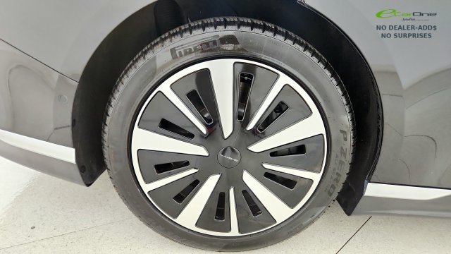 Used 2025 Lucid Air Pure RWD image 77