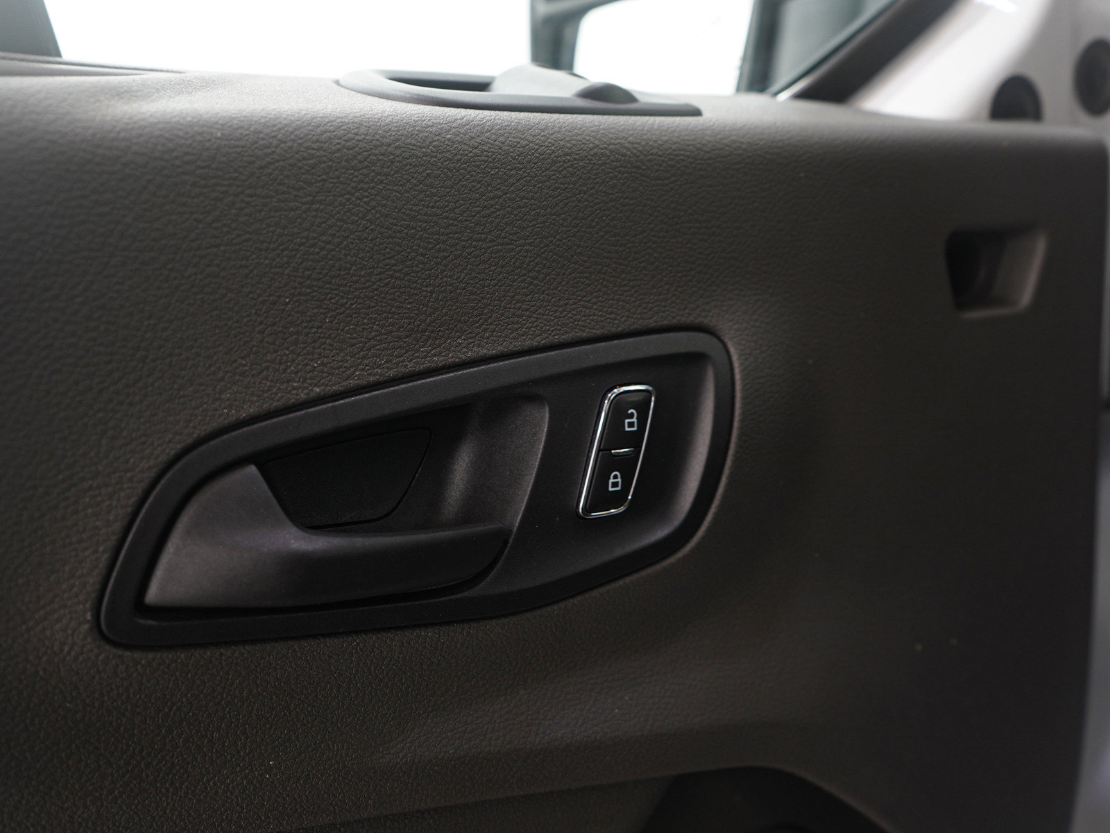 Used 2024 Ford Transit 350 XLT image 16