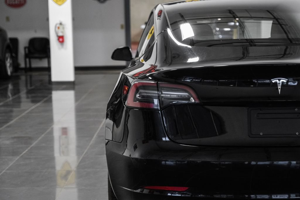 Used 2021 Tesla Model 3 Long Range AWD/4WD image 40