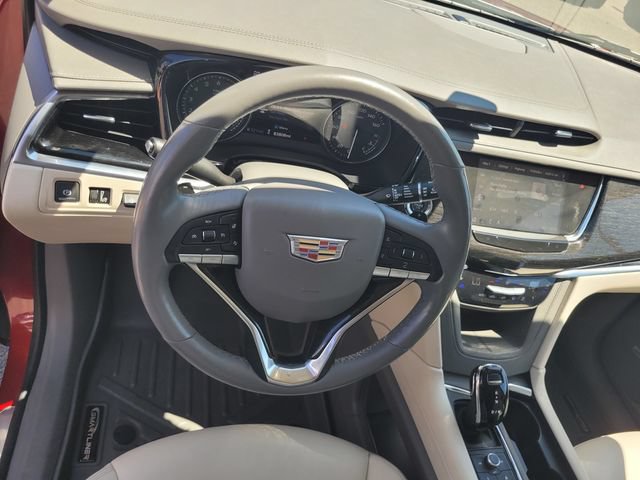 Used 2023 Cadillac XT6 Premium Luxury w/ Technology Package AWD/4WD image 30
