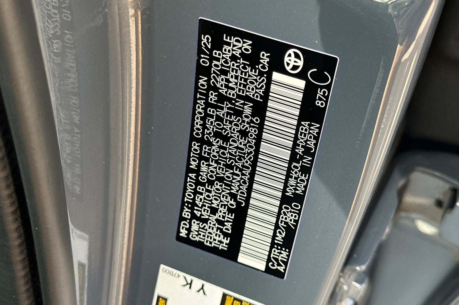 Used 2025 Toyota Prius LE FWD image 35