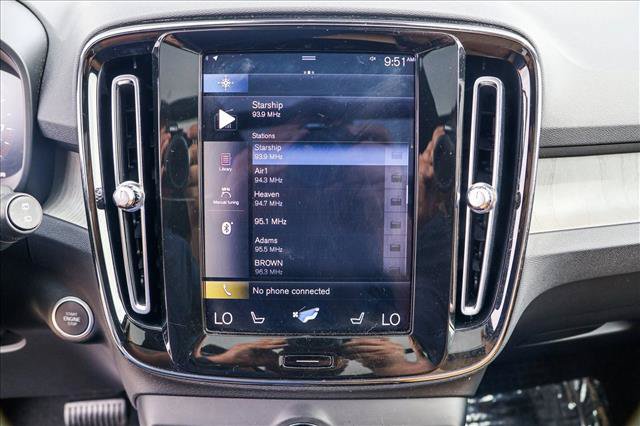 Used 2022 Volvo XC40 T5 Inscription w/ Climate Package AWD/4WD image 17
