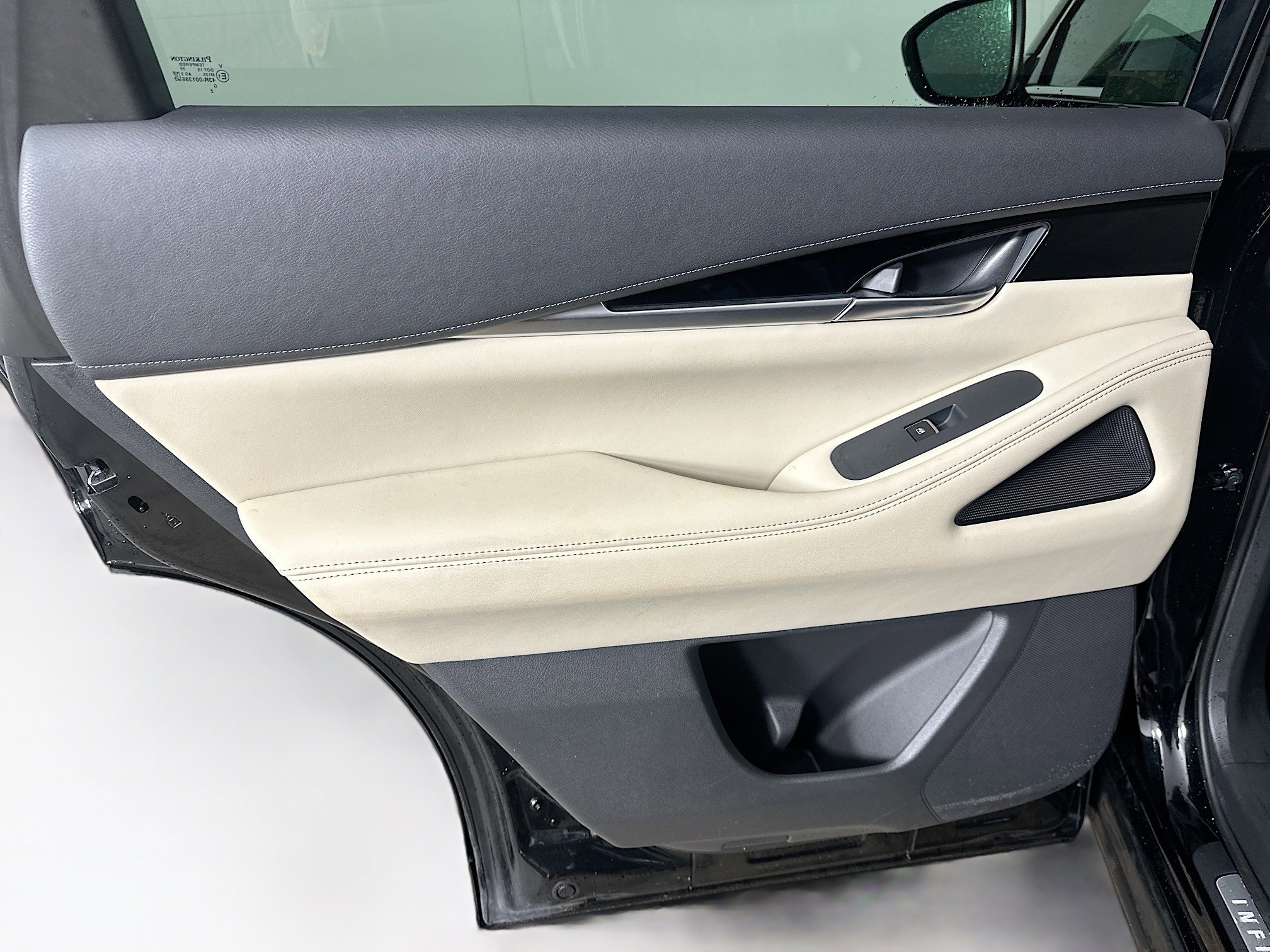 Used 2023 INFINITI QX60 Pure FWD image 26