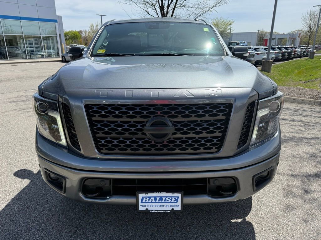 Used 2018 Nissan Titan SL w/ Midnight Edition AWD/4WD image 8