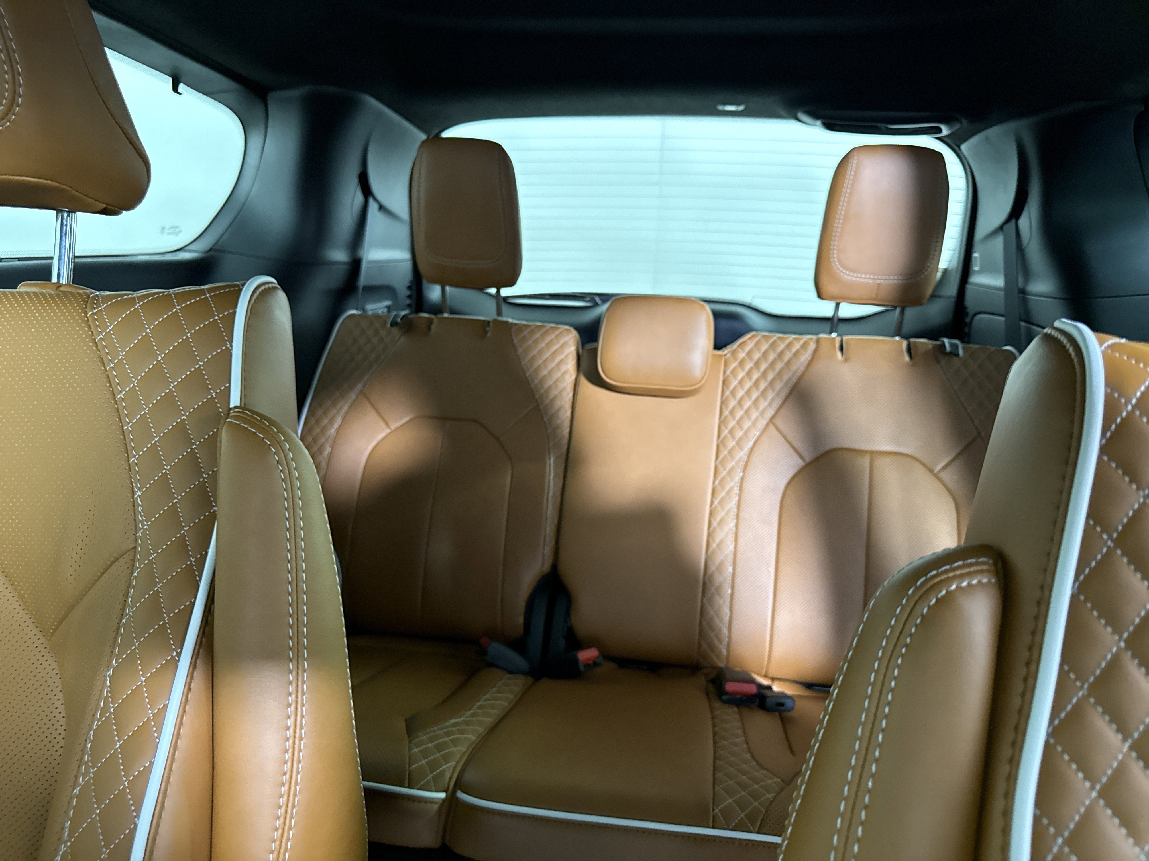 New 2026 Chrysler Pacifica Pinnacle image 16
