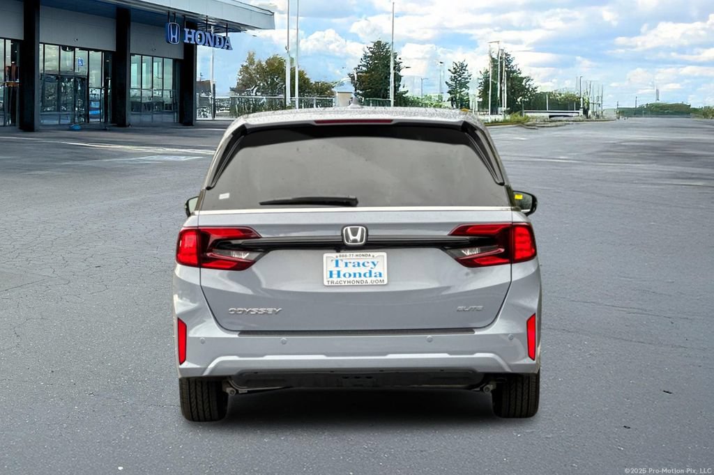 New 2026 Honda Odyssey Elite image 8