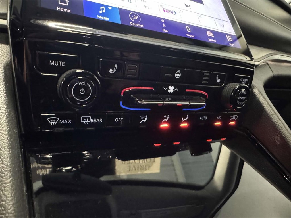 Used 2022 Jeep Grand Cherokee L Limited image 24