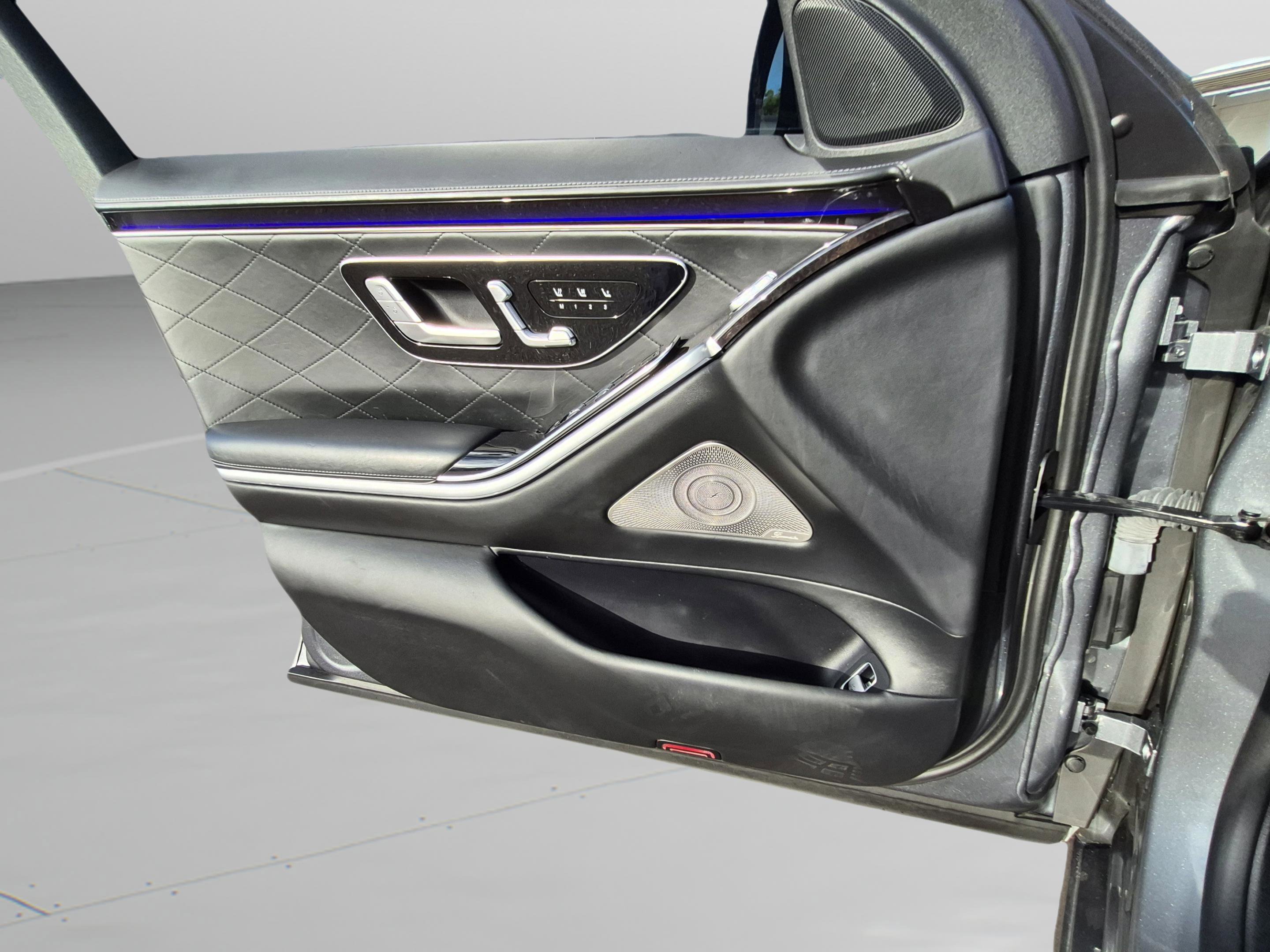Used 2021 Mercedes-Benz S 580 4MATIC Sedan image 27