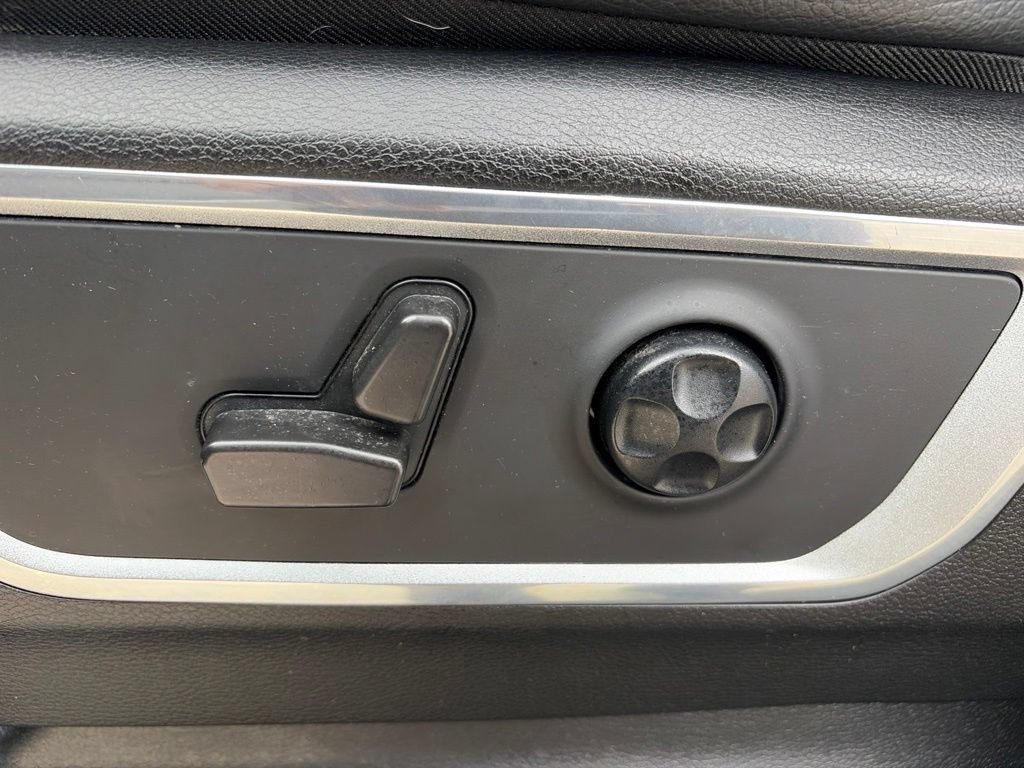 Used 2021 RAM 1500 Laramie AWD/4WD image 52