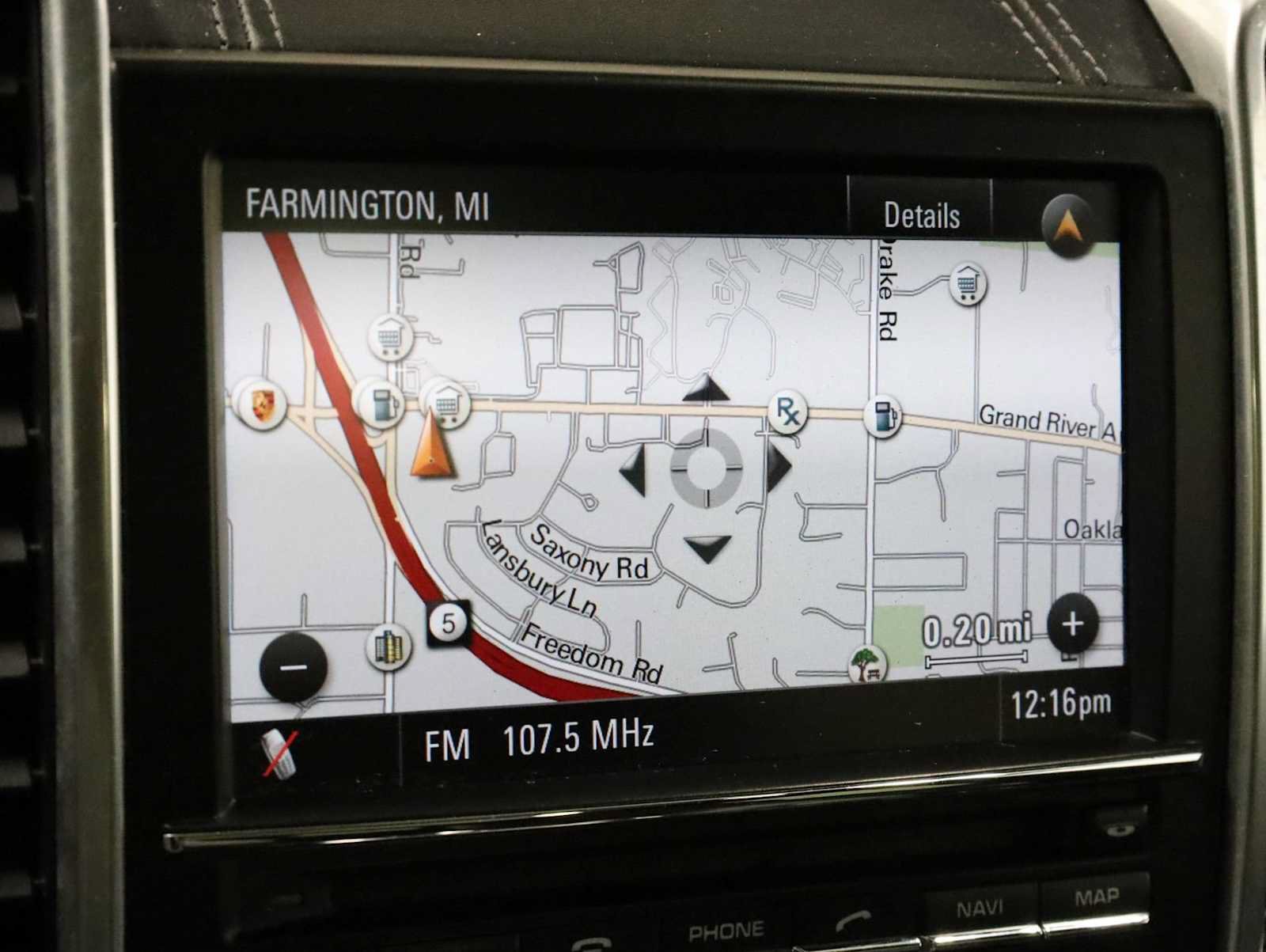 Used 2016 Porsche Cayenne GTS AWD/4WD image 33
