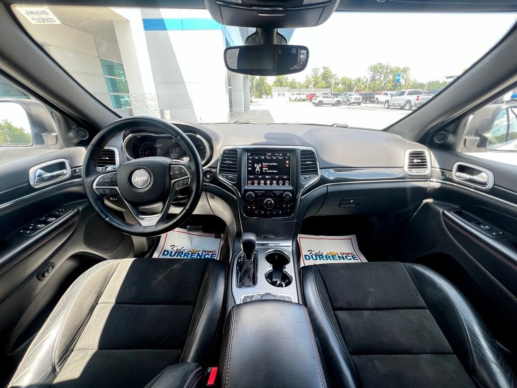 Used 2018 Jeep Grand Cherokee Trailhawk AWD/4WD image 15