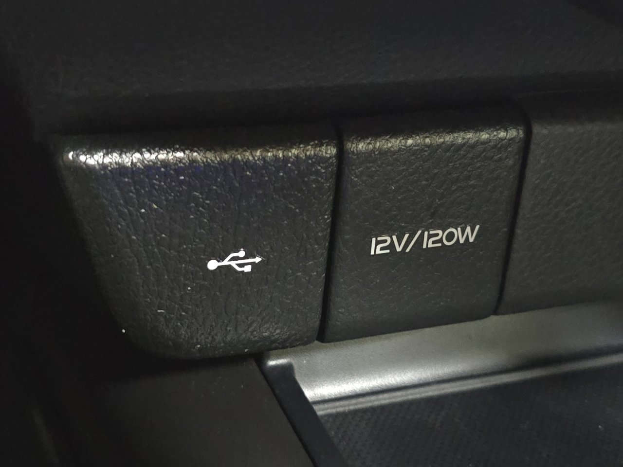 Certified 2023 Toyota Camry SE image 28