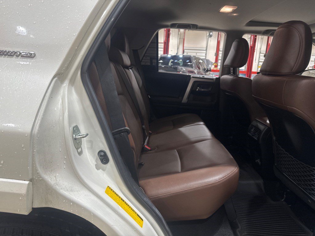 Used 2020 Toyota 4Runner Limited AWD/4WD image 6