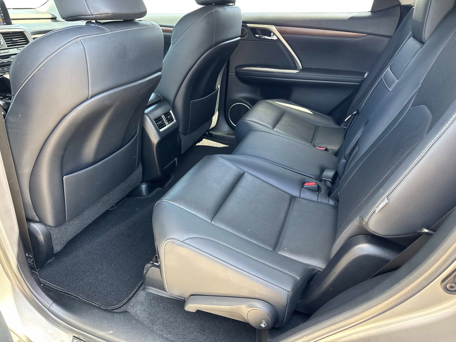 Certified 2020 Lexus RX 350L FWD w/ Premium Package image 15