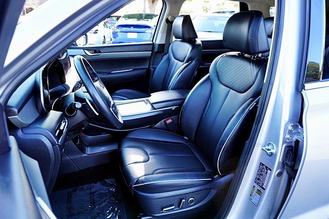 Used 2025 Hyundai Palisade SEL AWD/4WD image 16