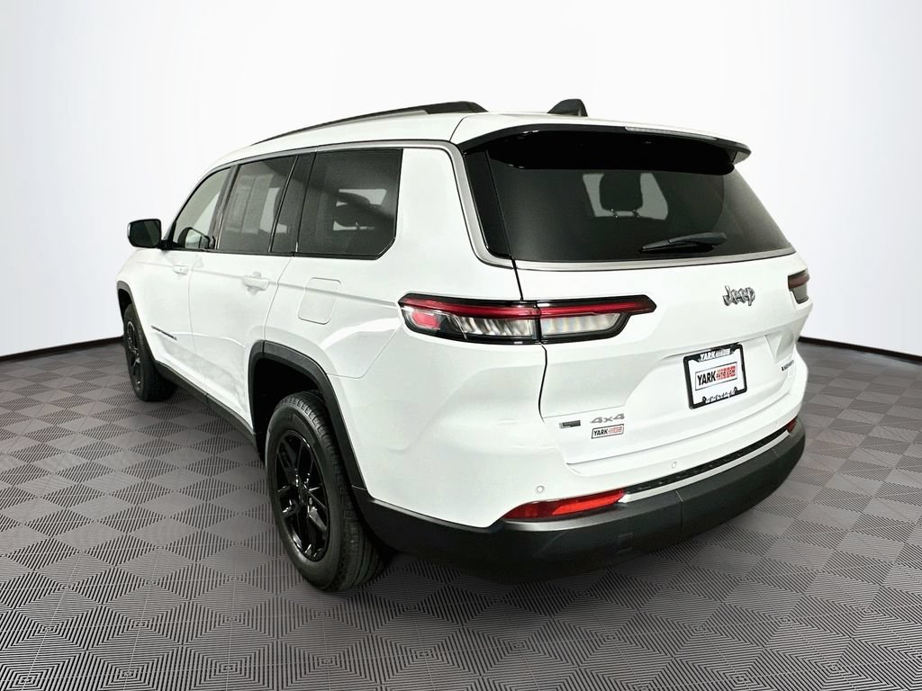 Certified 2022 Jeep Grand Cherokee L Laredo w/ Luxury Tech Group I AWD/4WD image 7