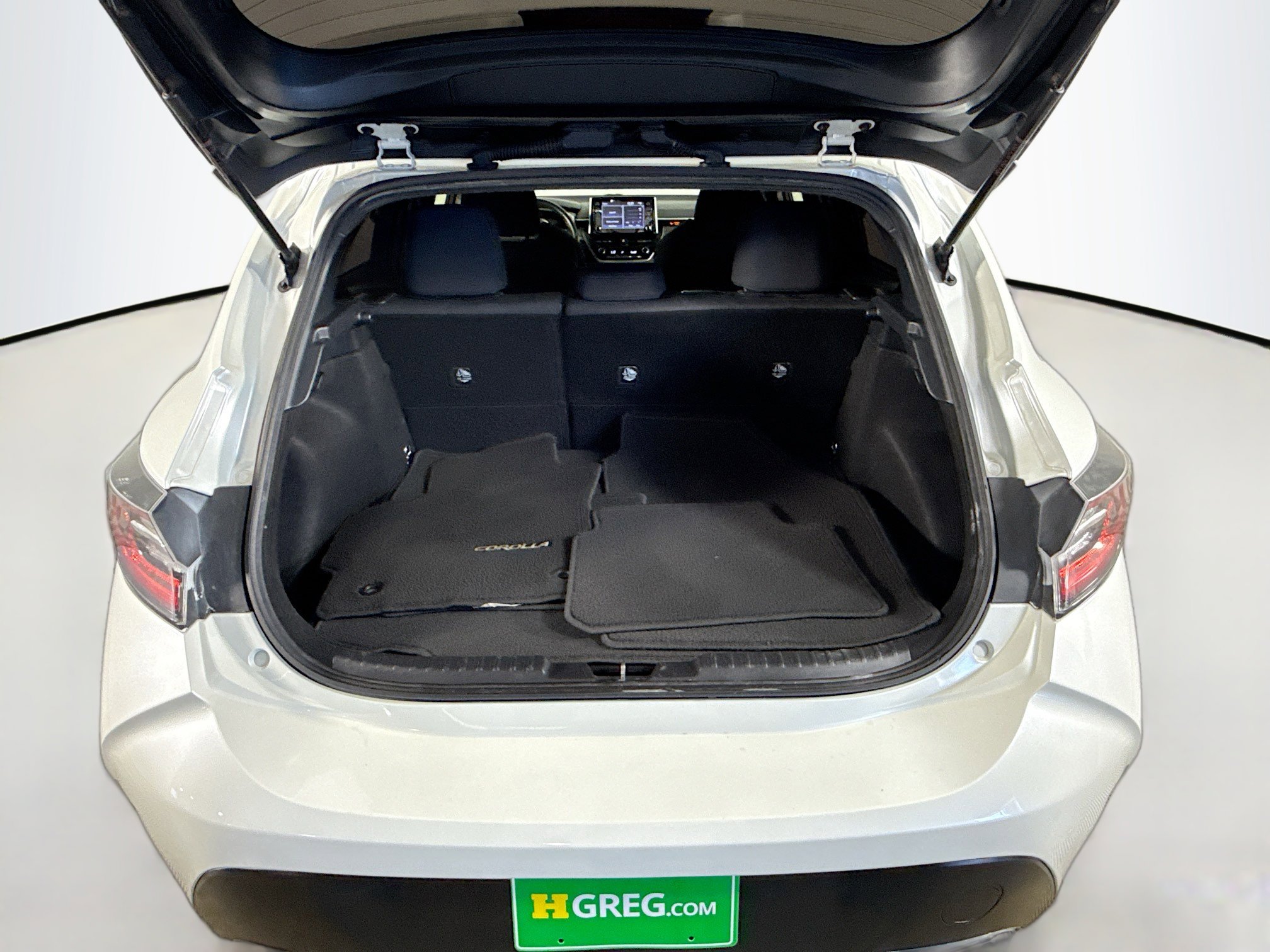 Used 2020 Toyota Corolla SE w/ Carpet Mat Package image 35