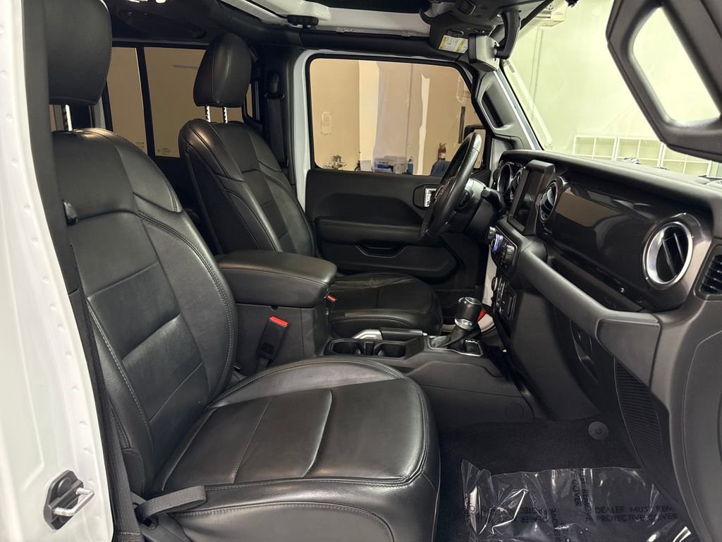 Used 2022 Jeep Wrangler Unlimited Sahara image 22